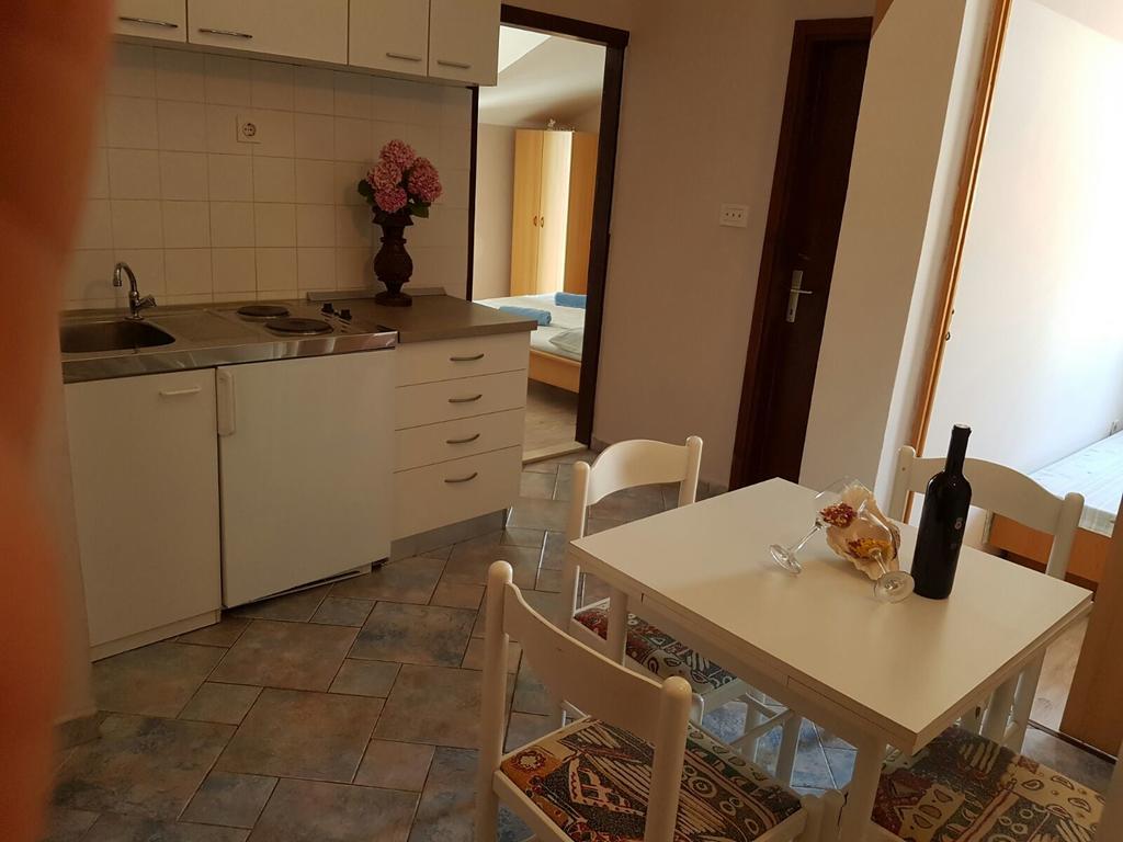 Apartments Marta Trogir Eksteriør billede